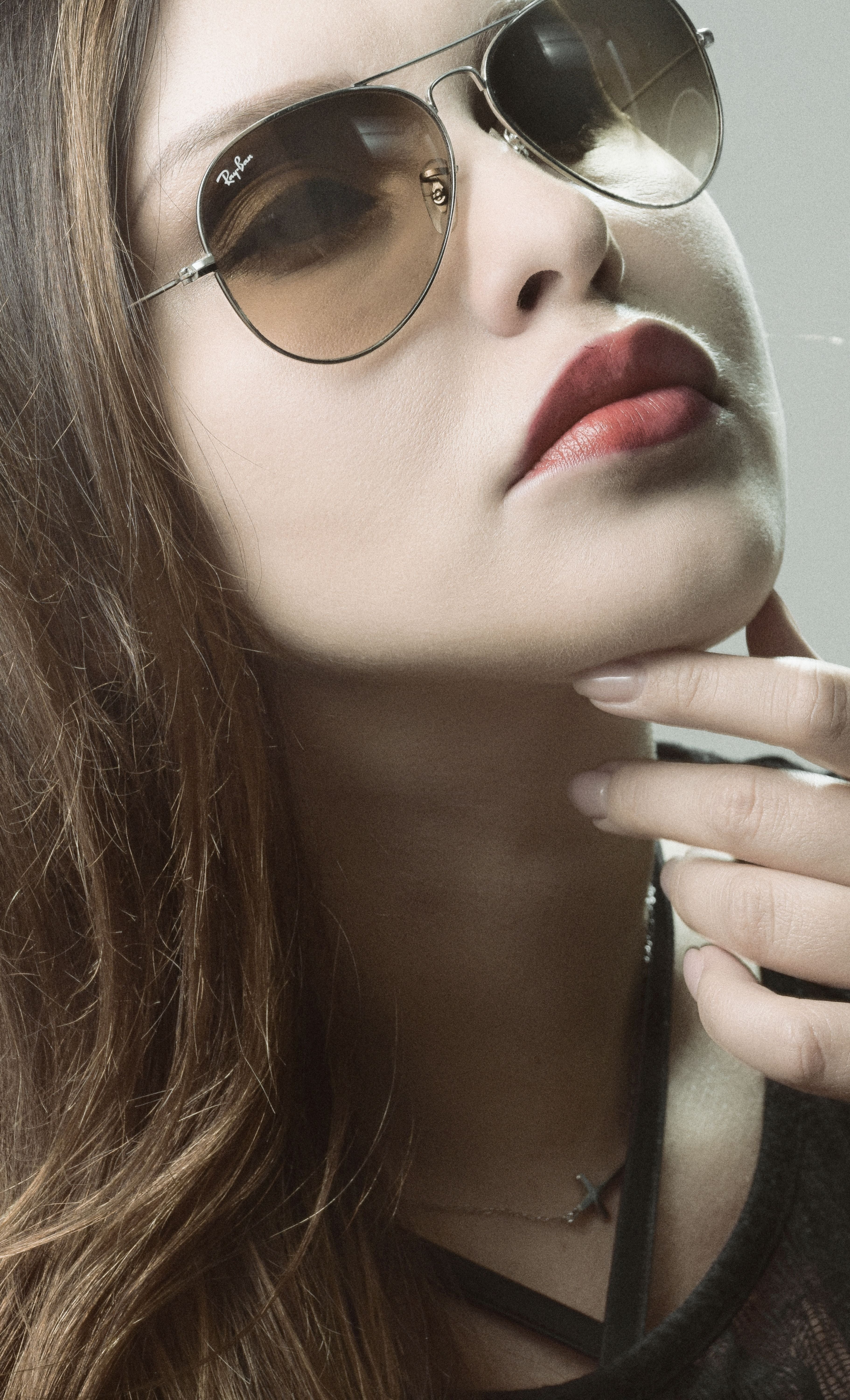 WOMAN BEAUTY
